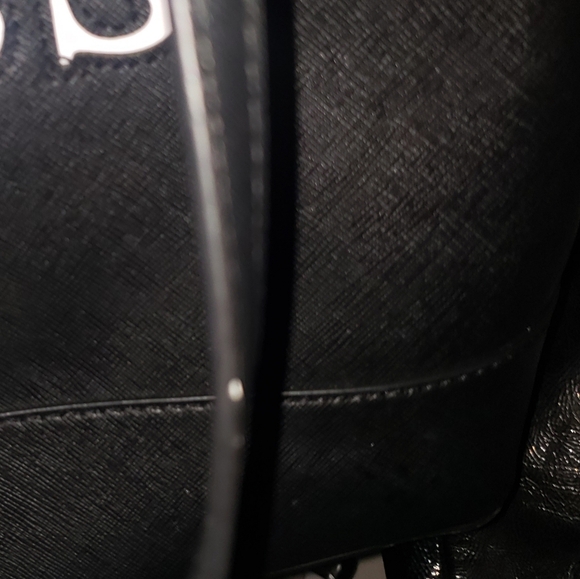 GUESS LARGE TOTE GUC - Picture 13 of 13